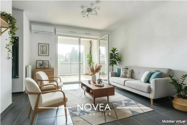 Appartement T3 avec grand espace de vie et loggia