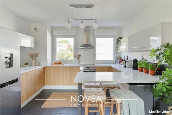 Appartement T3 avec grand espace de vie et loggia