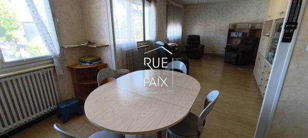 79200 POMPAIRE MAISON AVEC GRANDE DEPENDANCE