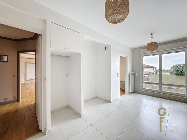 CENTRE BOURG MARCQ EN BAROEUL MAGNIFIQUE APPARTEMENT