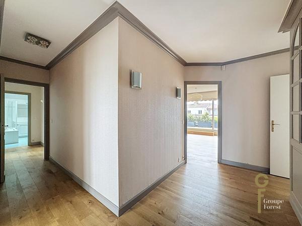CENTRE BOURG MARCQ EN BAROEUL MAGNIFIQUE APPARTEMENT