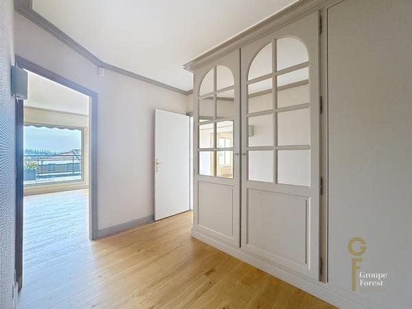 CENTRE BOURG MARCQ EN BAROEUL MAGNIFIQUE APPARTEMENT