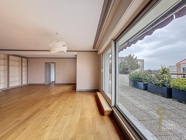 CENTRE BOURG MARCQ EN BAROEUL MAGNIFIQUE APPARTEMENT