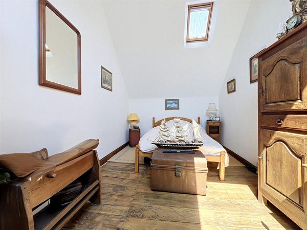 Maison en pierre rénovée, jardin clos et vie de plain-pied à Roz-sur-Couesnon Baie du Mt St Michel