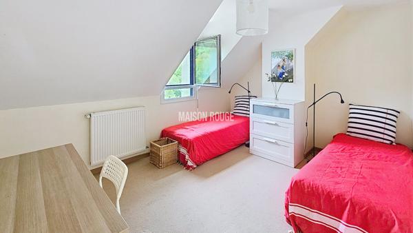 Maison de charme proche plage 4 chambres, beaux volumes, jardin paysager