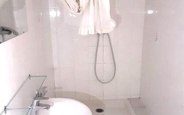 Appartement à louer    1 pièce • 42,70 m2 Marcillac-Vallon