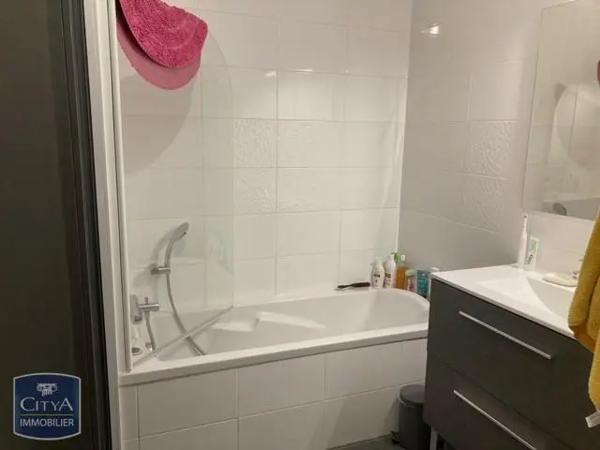Appartement à louer 3 pièces 58.69m² Villeurbanne (69100)