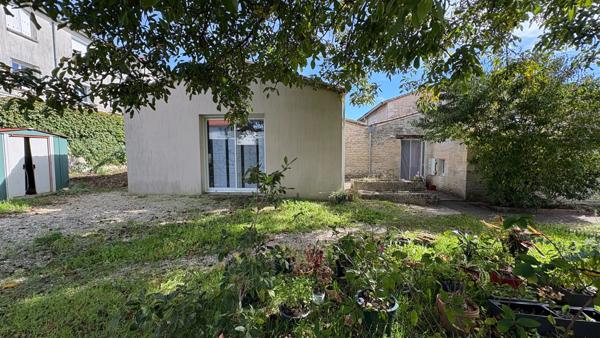 NIORT - Maison 2 chambres avec petit terrain