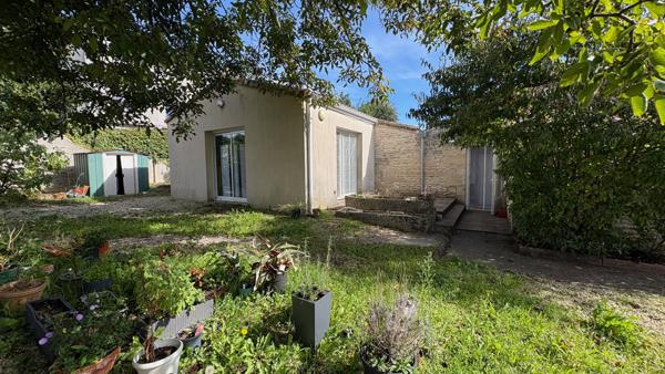 NIORT - Maison 2 chambres avec petit terrain