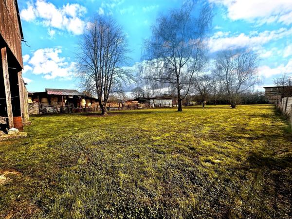 Lallaing (59167) Fermette de charme avec vastes dépendances et terrain