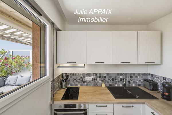STUDIO VUE MER AVEC GRANDE TERRASSE ET GARAGE