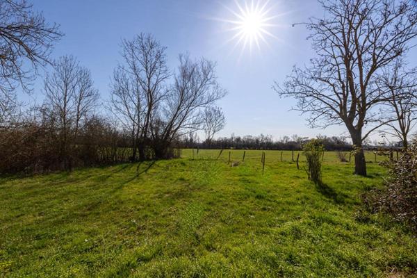 Corps de ferme sur 7600 m2 de terrain