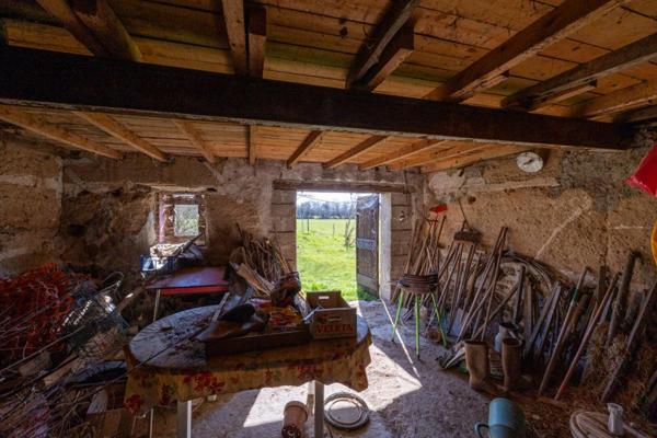 Corps de ferme sur 7600 m2 de terrain