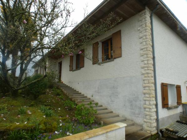 Maison à vendre    4 pièces •  Échiré