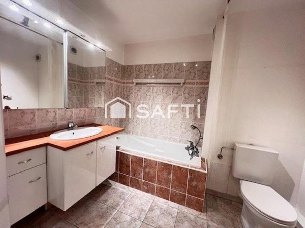 Appartement de 48 m² à Sierentz avec une terrasse, une cave, un garage