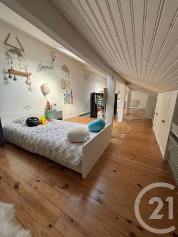Maison à vendre  6 pièces - 100,28 m 2   ST MAUR DES FOSSES  - 94