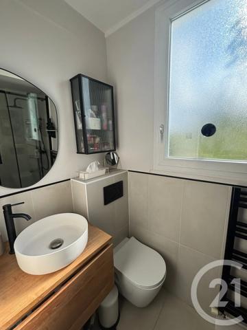 Maison à vendre  6 pièces - 100,28 m 2   ST MAUR DES FOSSES  - 94