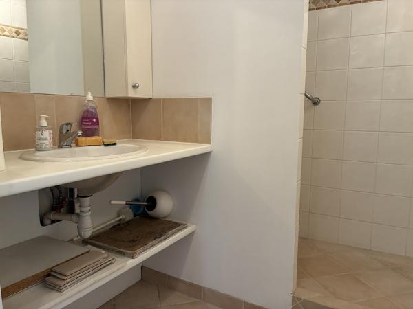 A vendre studio avec balcon aux Hesperides de Vaugirard