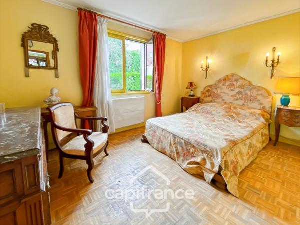 Maison, 5-6 pièces, au calme, dans une impasse, avec un très beau terrain, à Champigny-sur-Marne, limite Villers-sur-Marne