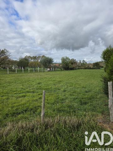 Terrain à vendre 2 052 m² Saint-Gérand-le-Puy