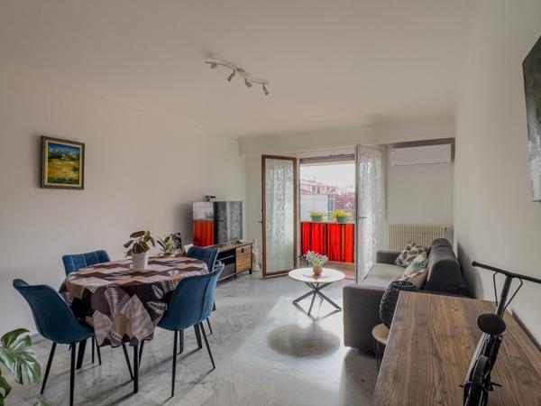 Beau T2 avec balcon+cave, lumineux, vendu loué