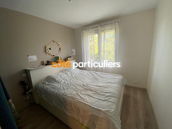 Vente
                Maison90 m² - 4 Pièces -
                    POUZAUGES (85700)