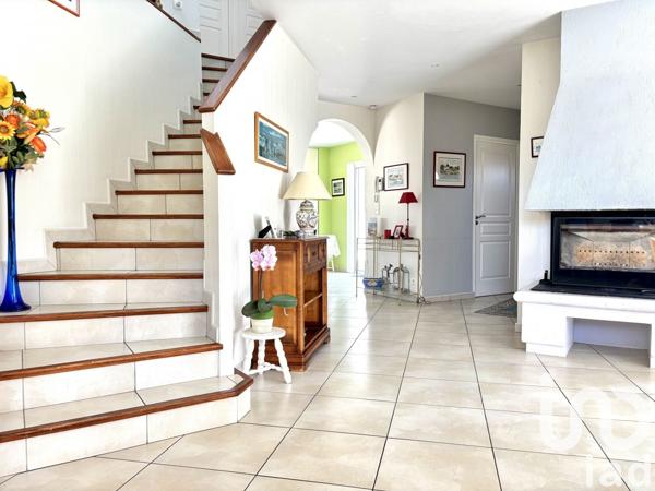 Maison 8 pièces de 175 m² à Damgan (56750)