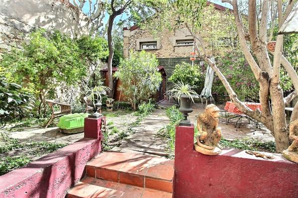 Marseille 13006- RUE PARADIS -cession de bail- local plus appartement/bureaux -jardin .