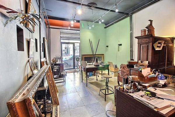 Marseille 13006- RUE PARADIS -cession de bail- local plus appartement/bureaux -jardin .