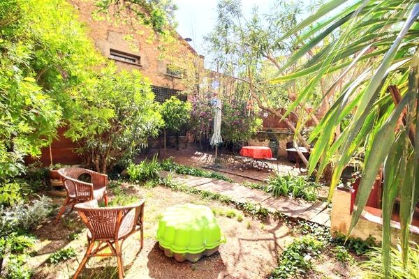 Marseille 13006- RUE PARADIS -cession de bail- local plus appartement/bureaux -jardin .