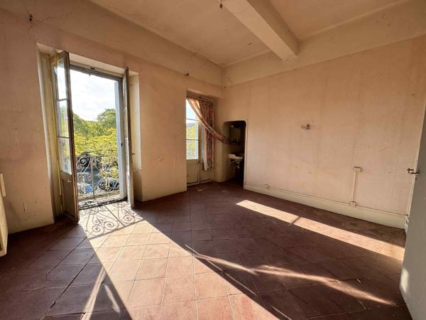 IMMEUBLE A FORT POTENTIEL - Revel (31250)