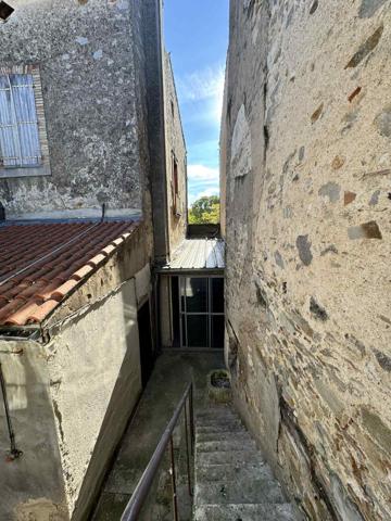 IMMEUBLE A FORT POTENTIEL - Revel (31250)
