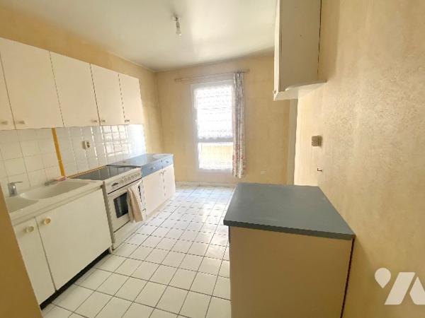 CHARTRES - GD-FAUBOURG - LES CORDELIERS - 4 PIECES 92.88m² - 2ème ETAGE ASCENSEUR - GARAGE