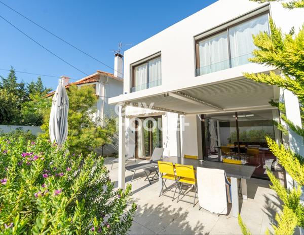 MAISON À VENDRE DE 6 PIÈCES DE 154,00 M²