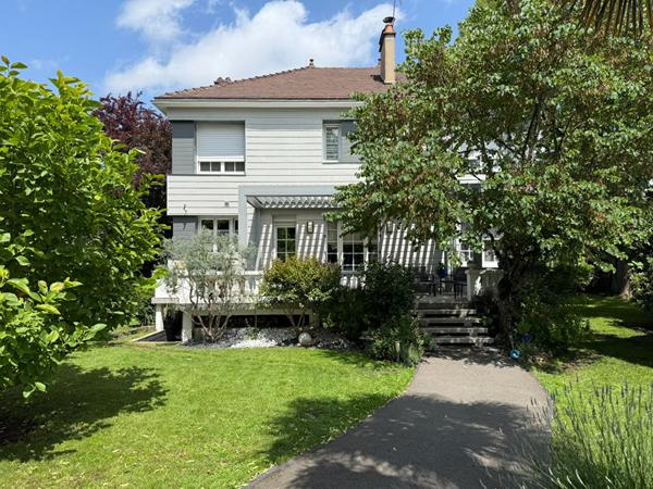 Maison La Fleche 154 m2