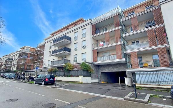 Appartement à vendre    3 pièces • 66,51 m2 Rosny-sous-Bois