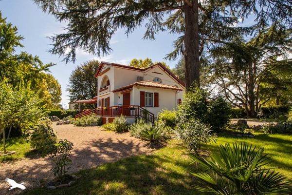 Maison à vendre |  Navarrenx |  8 pièces | 207 m²