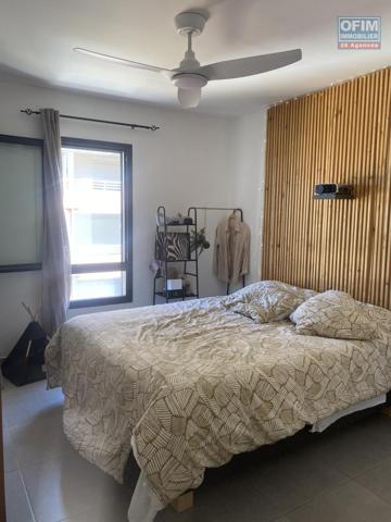 A vendre bel appartement T2 avec vue mer au centre ville de la Possession.