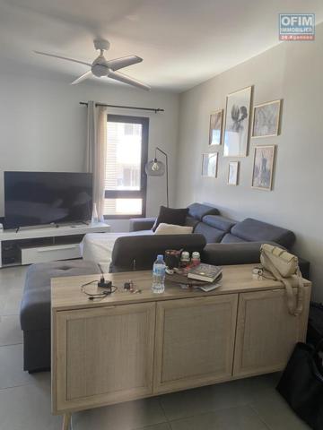 A vendre bel appartement T2 avec vue mer au centre ville de la Possession.