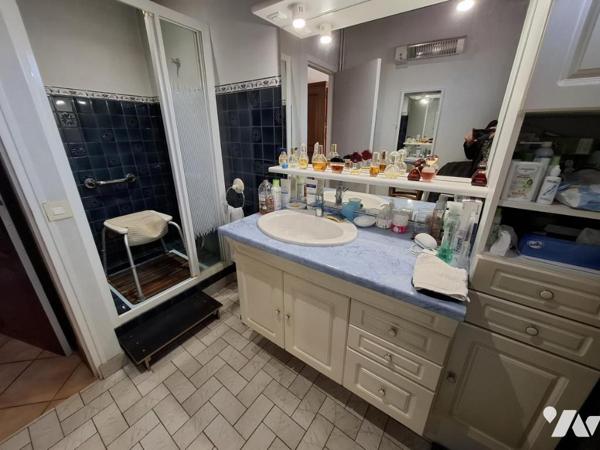 Charentaise de 90 m² hab - 2 chambres - à SAINTES rive Gauche - quartier lycée agricole