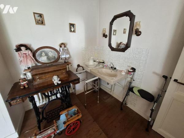 Charentaise de 90 m² hab - 2 chambres - à SAINTES rive Gauche - quartier lycée agricole