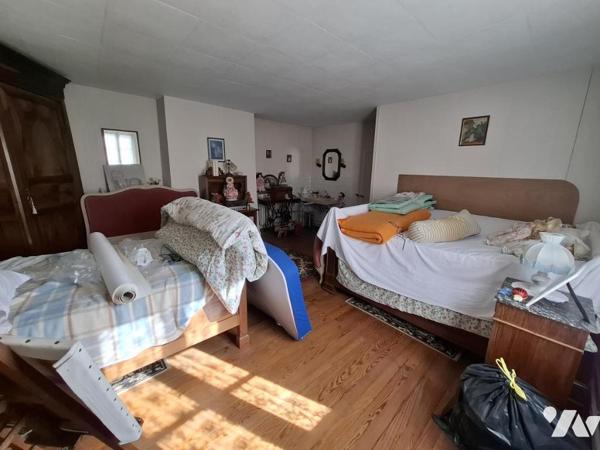 Charentaise de 90 m² hab - 2 chambres - à SAINTES rive Gauche - quartier lycée agricole