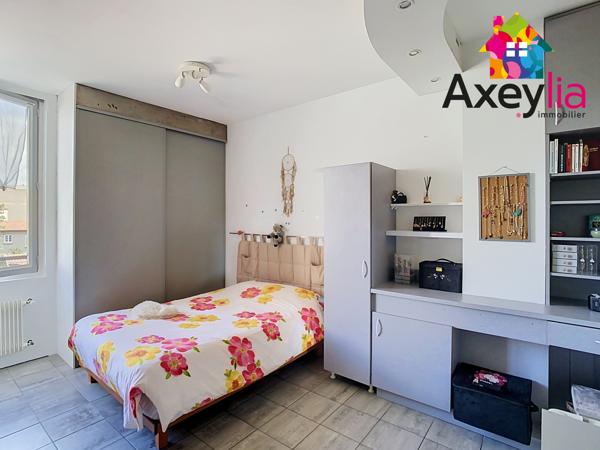 A VENDRE- ROANNE - APPARTEMENT 3 CHAMBRES-