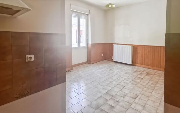 Immeuble à vendre    8 pièces •  Périgueux