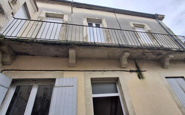 Immeuble à vendre    8 pièces •  Périgueux