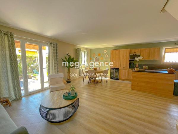 Maison à CAVALAIRE-SUR-MER, 83240 - 5 pièces 90m²