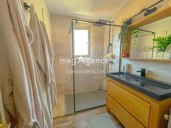 Maison à CAVALAIRE-SUR-MER, 83240 - 5 pièces 90m²