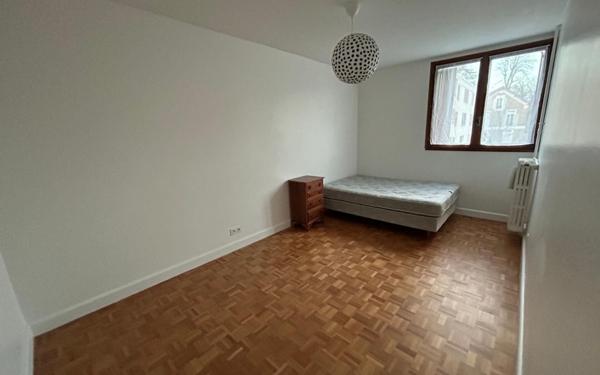 Appartement à vendre    5 pièces • 110 m2 Versailles