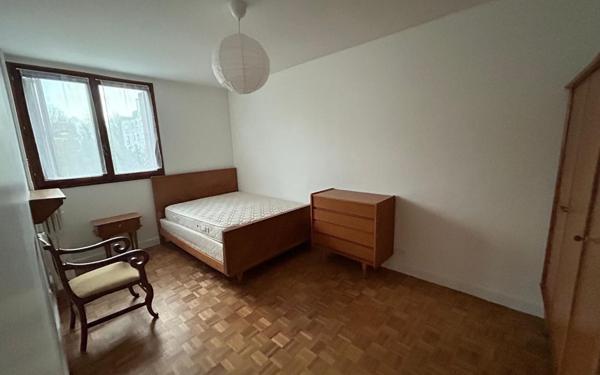 Appartement à vendre    5 pièces • 110 m2 Versailles