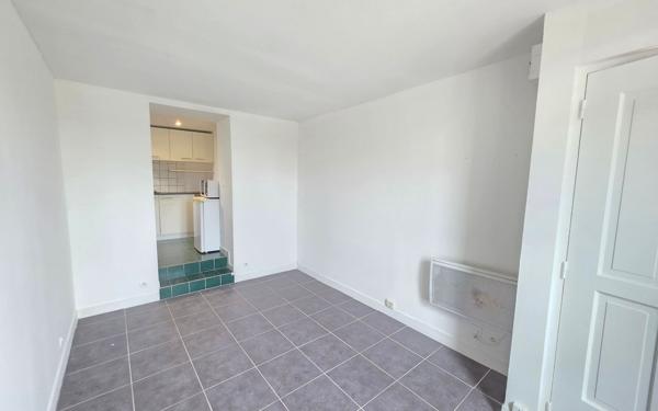 Appartement à vendre    1 pièce • 18,49 m2 Houilles